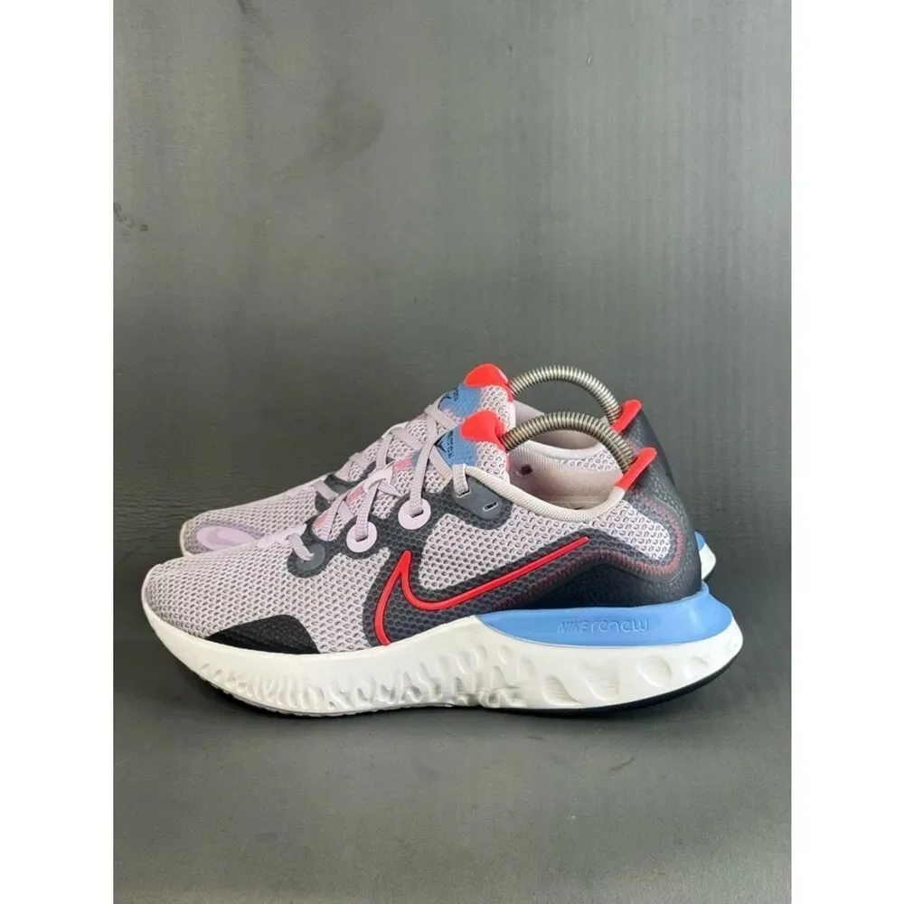 Nike Women's Renew Run athletic sneaker shoes women’s size 9.5